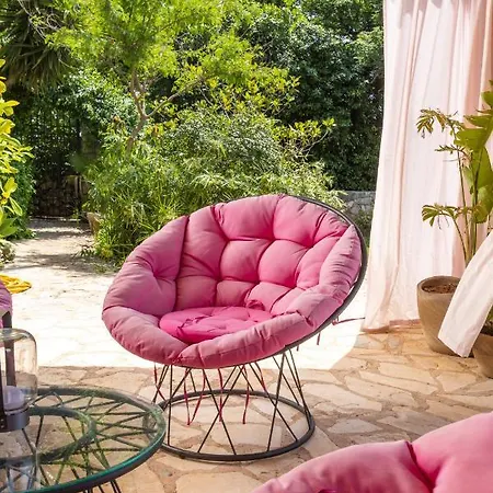 Tatil Evi Mai's *