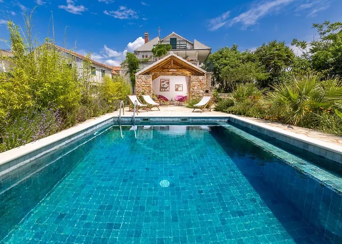 Mai's Stari Grad (Hvar)